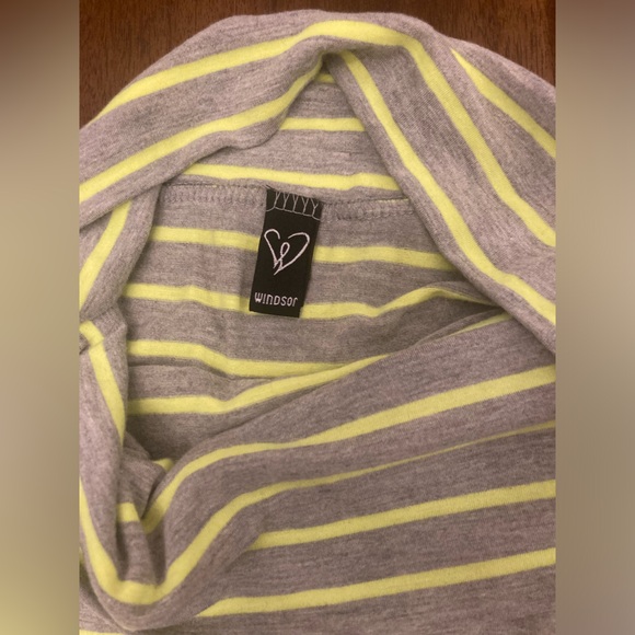 3/$12 Windsor maxi skirt - Picture 4 of 5